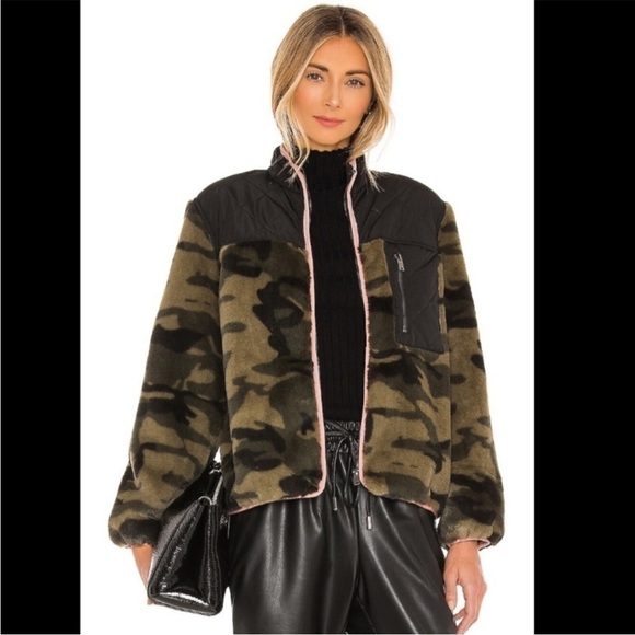 Rails Wesley Green Camo Black and Pink Zip Up Jacket - Picture 1 of 13